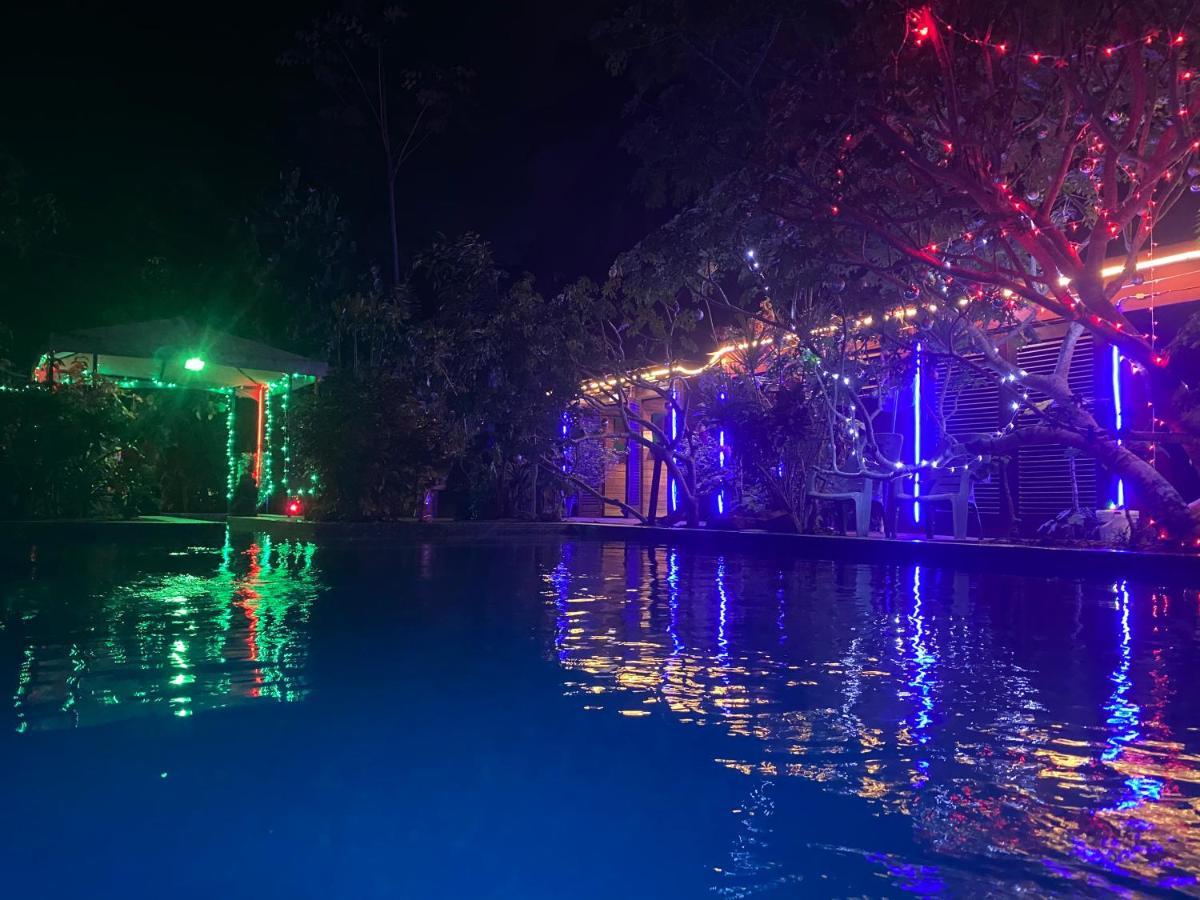 Taman Indah Resort Tamanredjo Eksteriør billede
