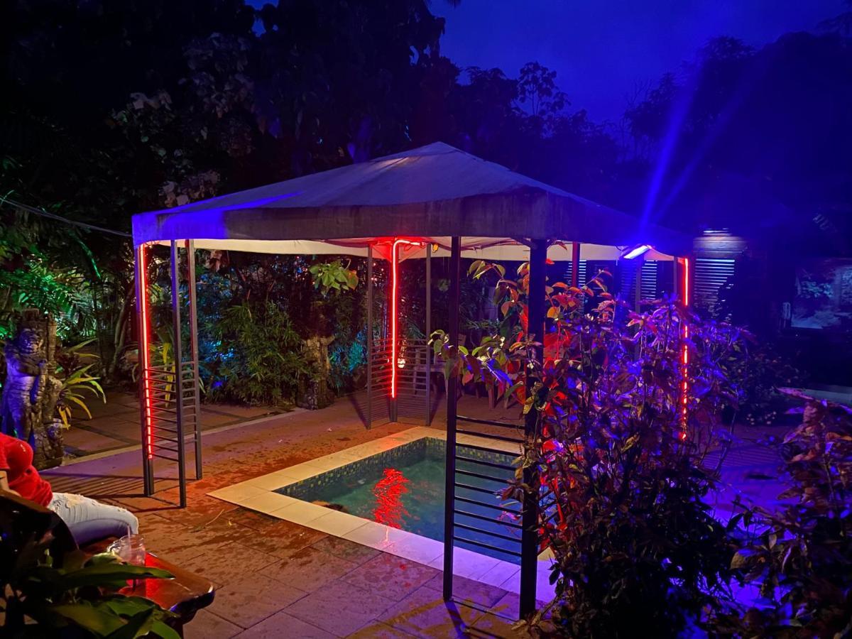 Taman Indah Resort Tamanredjo Eksteriør billede