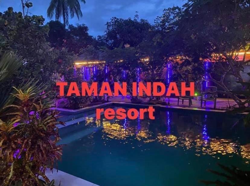 Taman Indah Resort Tamanredjo Eksteriør billede